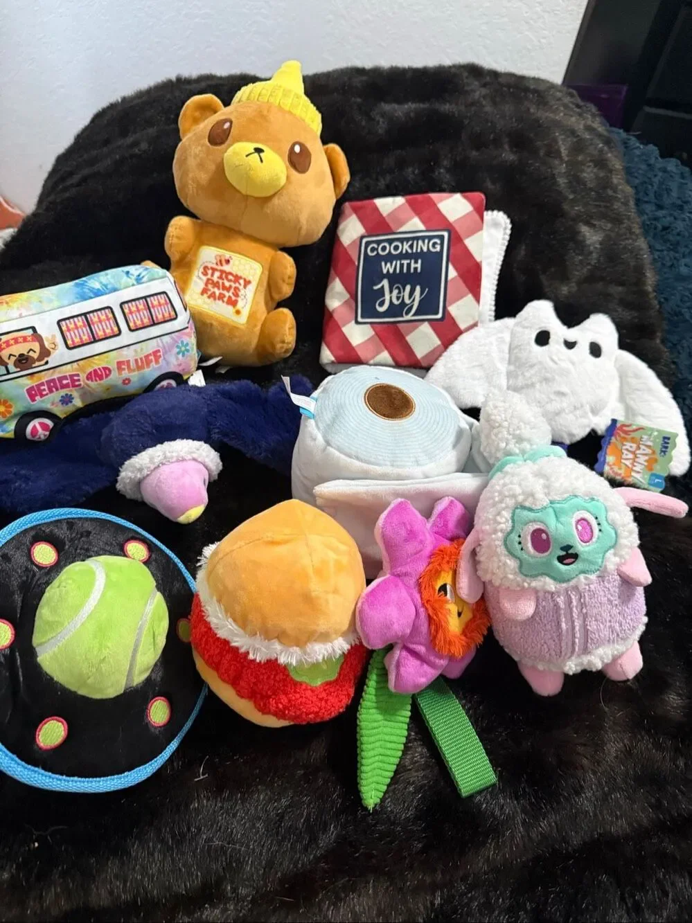 Bark Box Dog Toys Lot of 10 toilet paper mana ray Peace bus alien